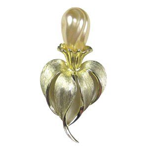 Sarah Coventry Fantasy Brooch Pin Goldtone Vintage Estate 1960 Faux Pearl 3 inch